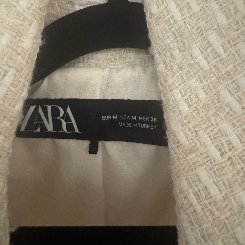 Zara Women's Beige Tweed Vest - Picture 2 of 6